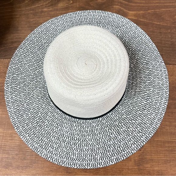 Wide Brim Buckle Detail Woven Straw Sun Hat Size M/L - Picture 6 of 8